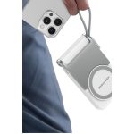 Keephone PB45 Hotta 10.000 mAh 22.5W Dahili Type-C Kablolu 15W Kablosuz Şarj Destekli Standlı PD Magsafe Powerbank - Beyaz - Görsel 5