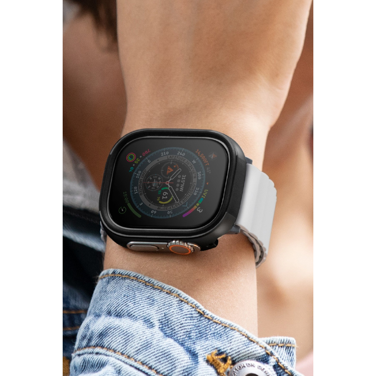 Uniq Apple Watch 46mm Valencia Saat Kasa Koruyucu – Gümüş görseli 6
